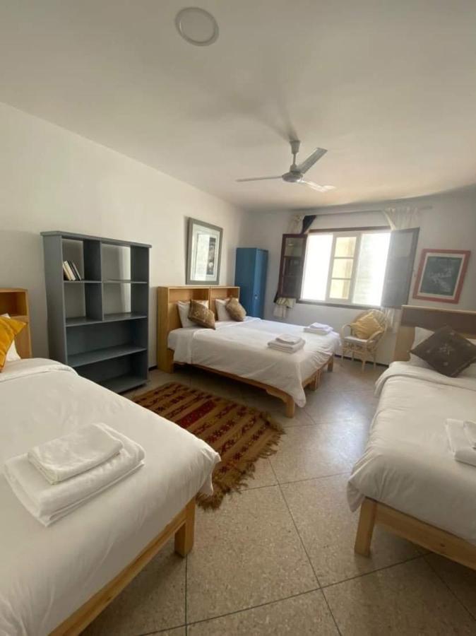 La Maison Jaune Dakhla Maison D'Hotes Room photo